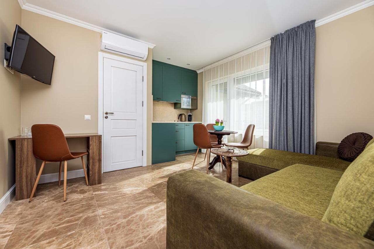 Sakura_Inn Паланга Екстериор снимка