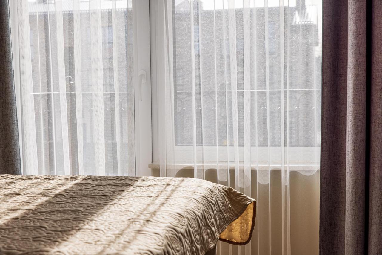 Sakura_Inn Паланга Екстериор снимка