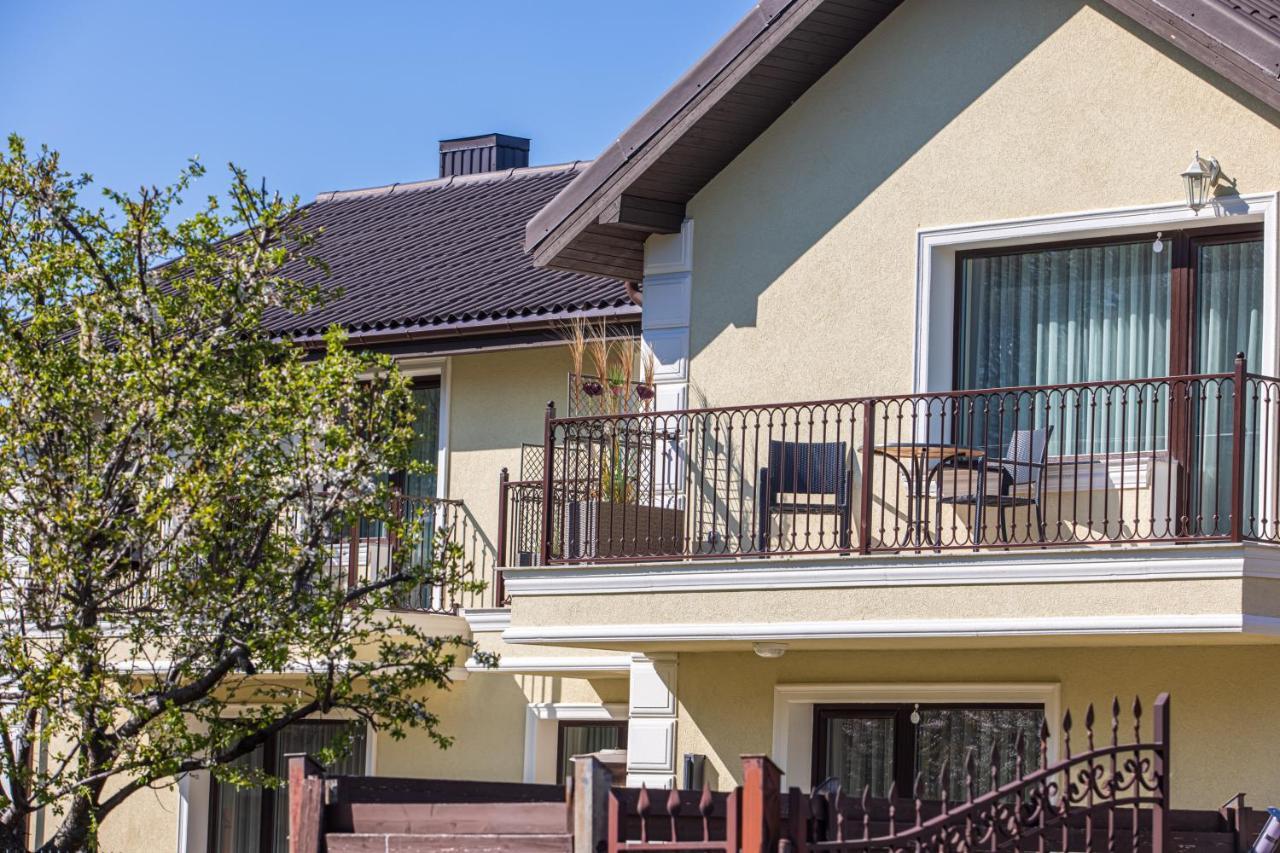 Sakura_Inn Паланга Екстериор снимка